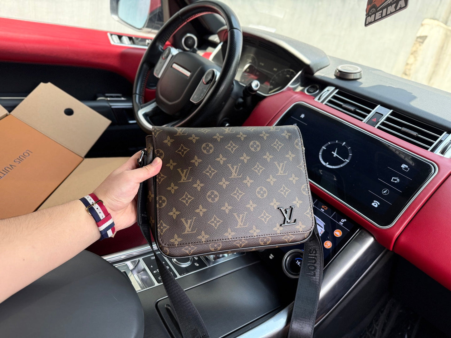Shoulder Bags