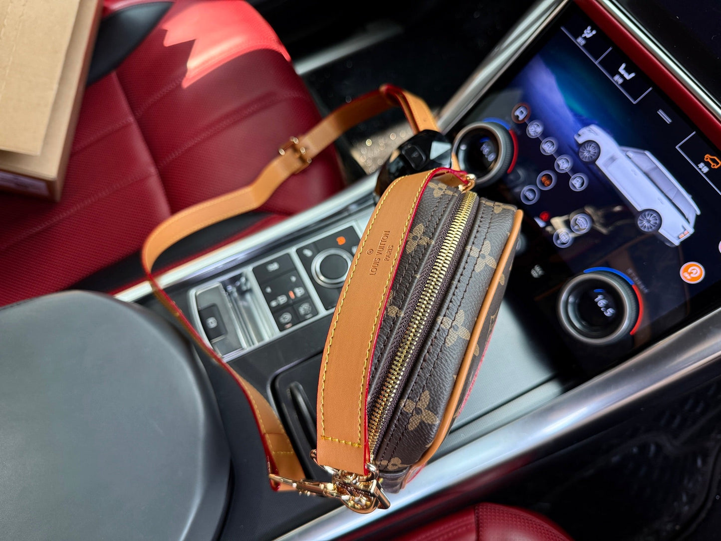 Shoulder Bags