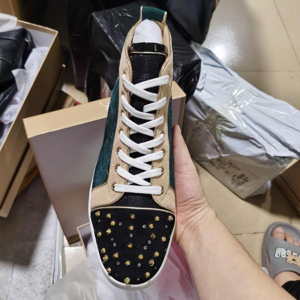 Sneakers