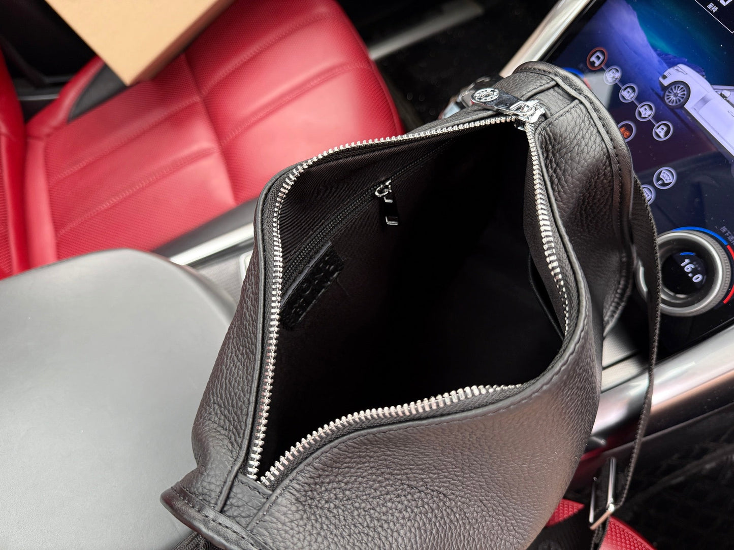 Shoulder Bags
