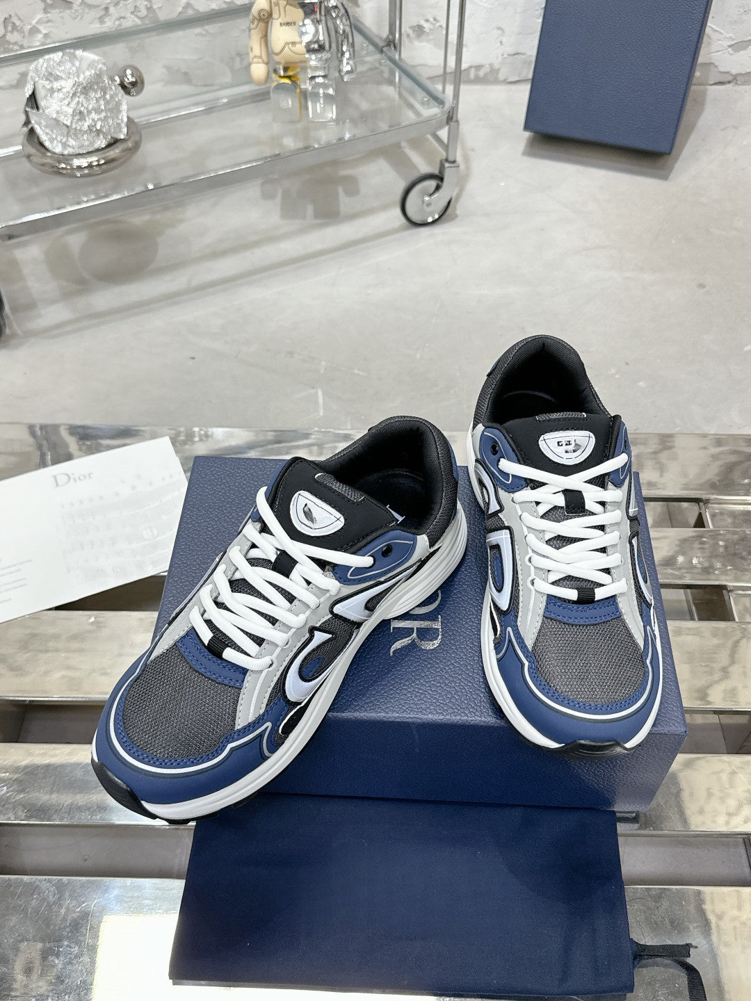 Sneakers
