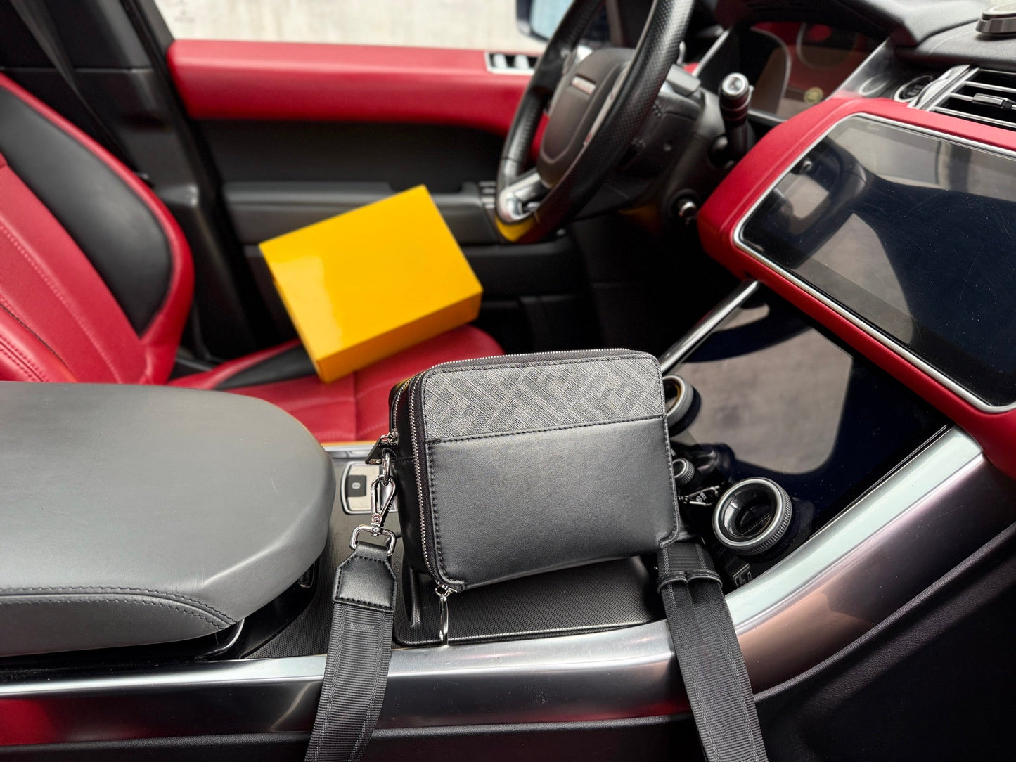 Shoulder Bags