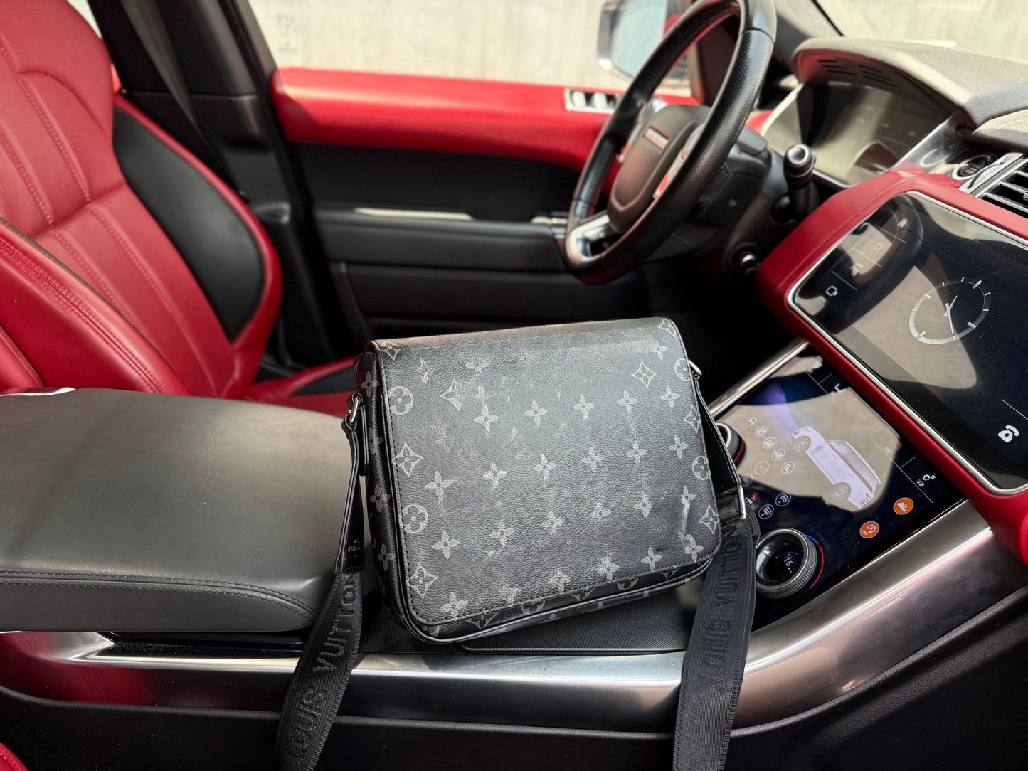 Shoulder Bags