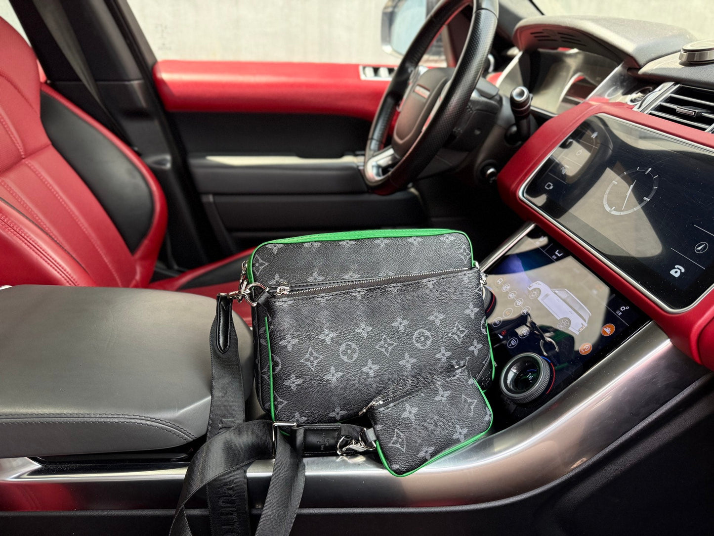 Shoulder Bags