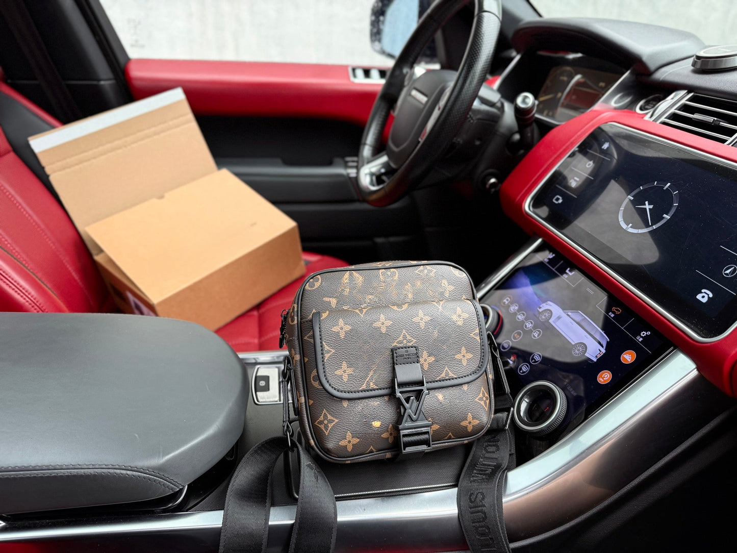 Shoulder Bags
